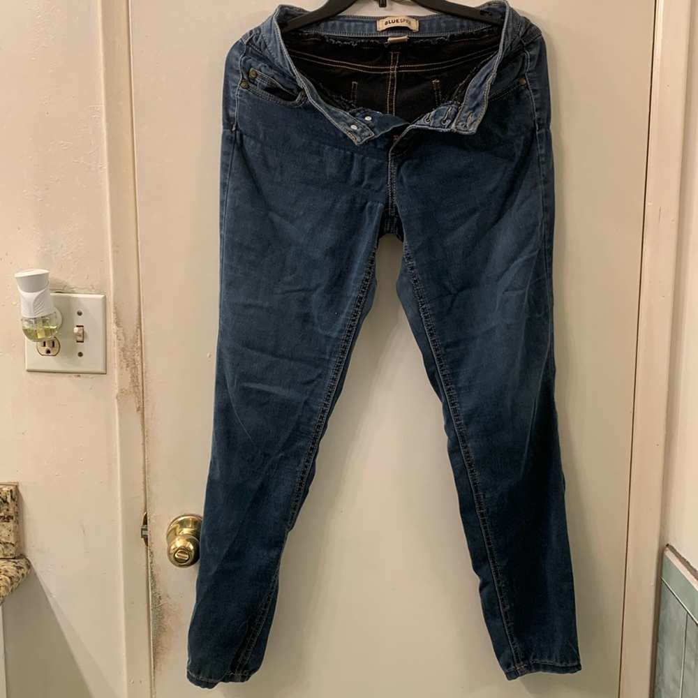 Blue Spice Pre-loved GUC Skinny Jeans 3 front-buttons- Size 5